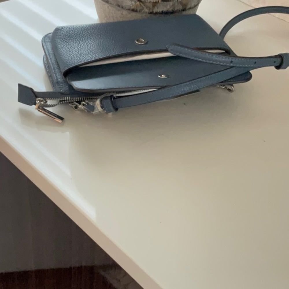 Kate Spade light blue leather crossbody bag - Picture 3 of 14